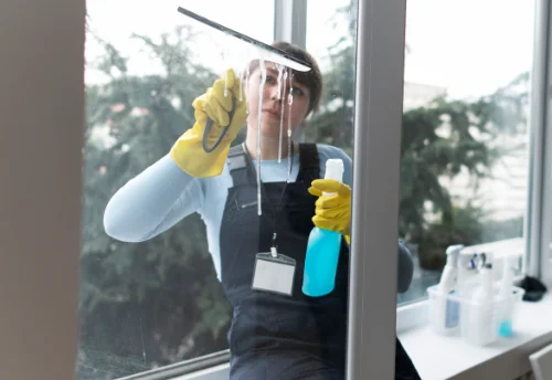 Nettoyage de vitres intérieures et extérieures au Val-d'Ajol